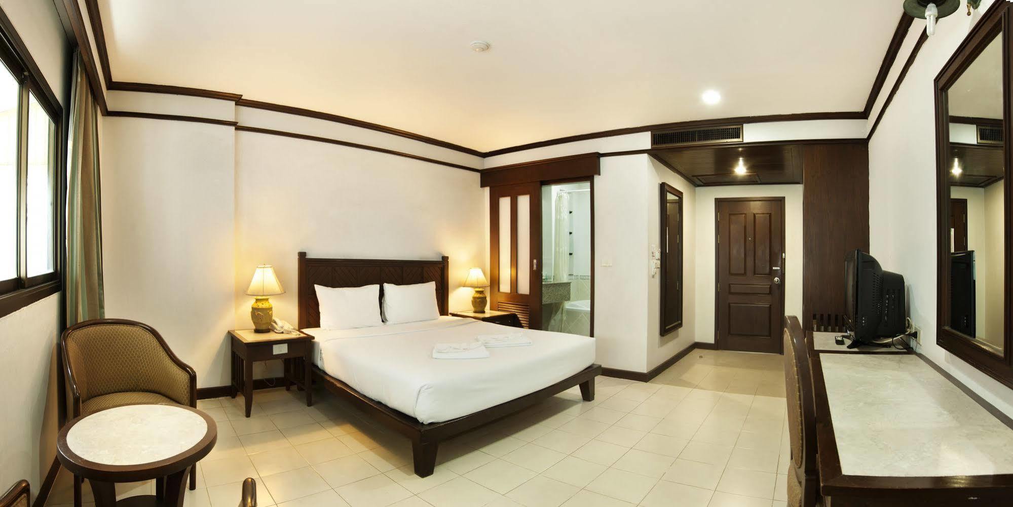 Rattana Mansion Phuket Exterior foto