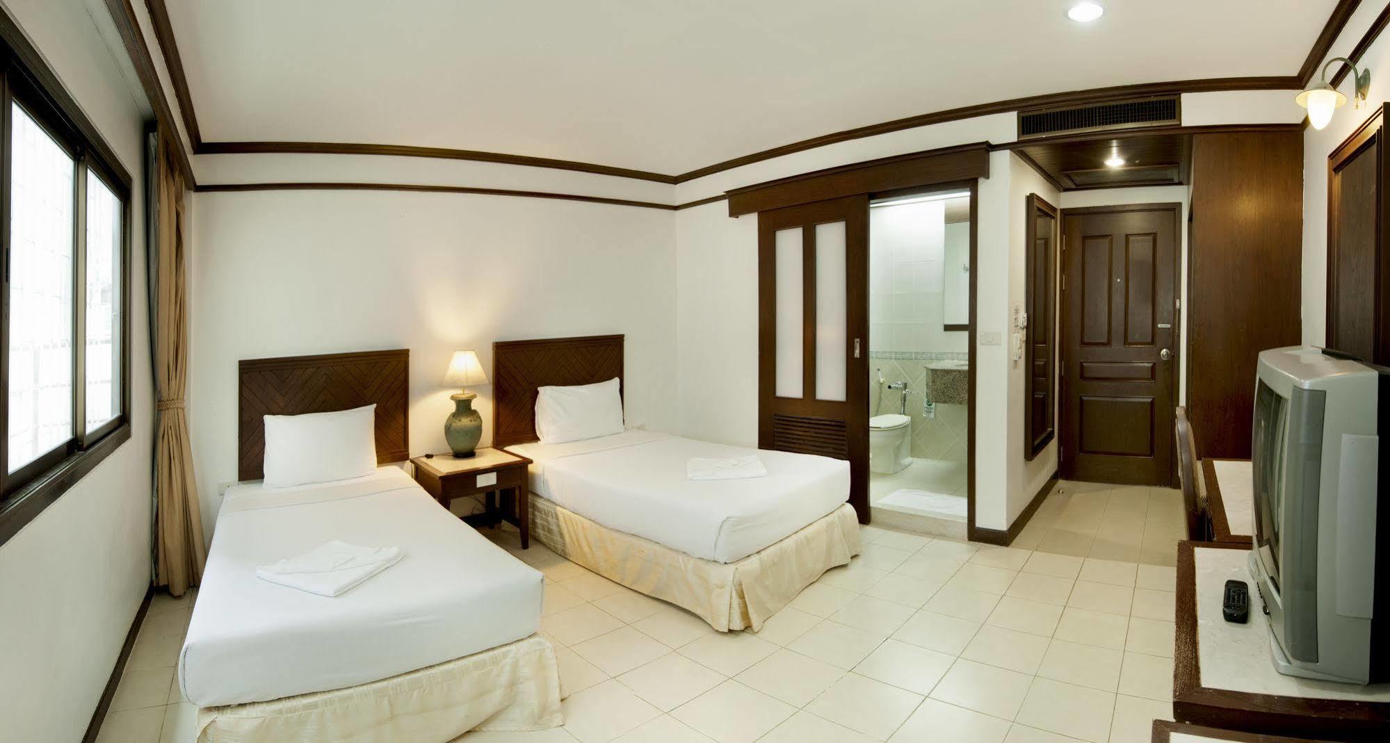 Rattana Mansion Phuket Exterior foto